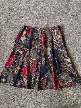 Chico's Navy and Red Paisley Circle Skirt size 1 Silk